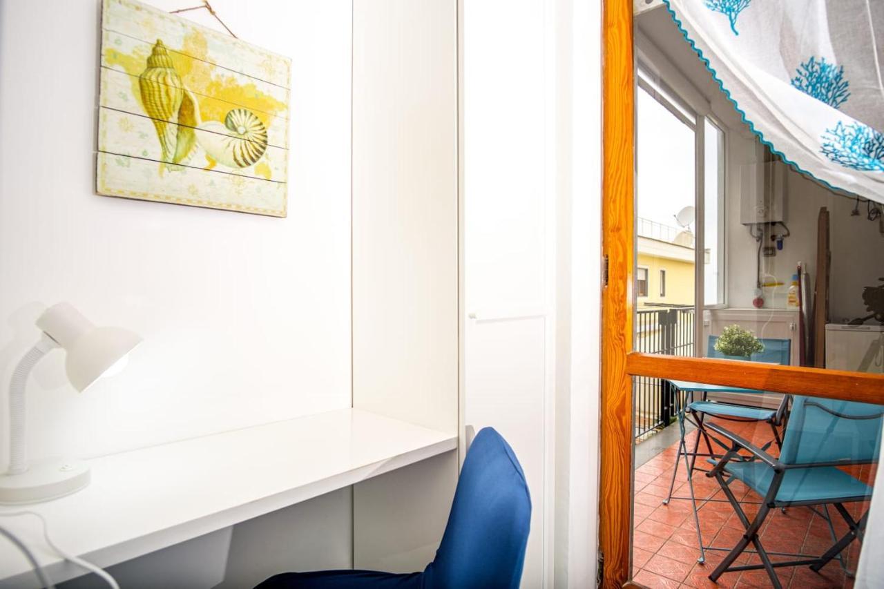 La Casetta Linda - New 2 Bedroom Apt In Sorrento With Seaview Terrace Екстер'єр фото