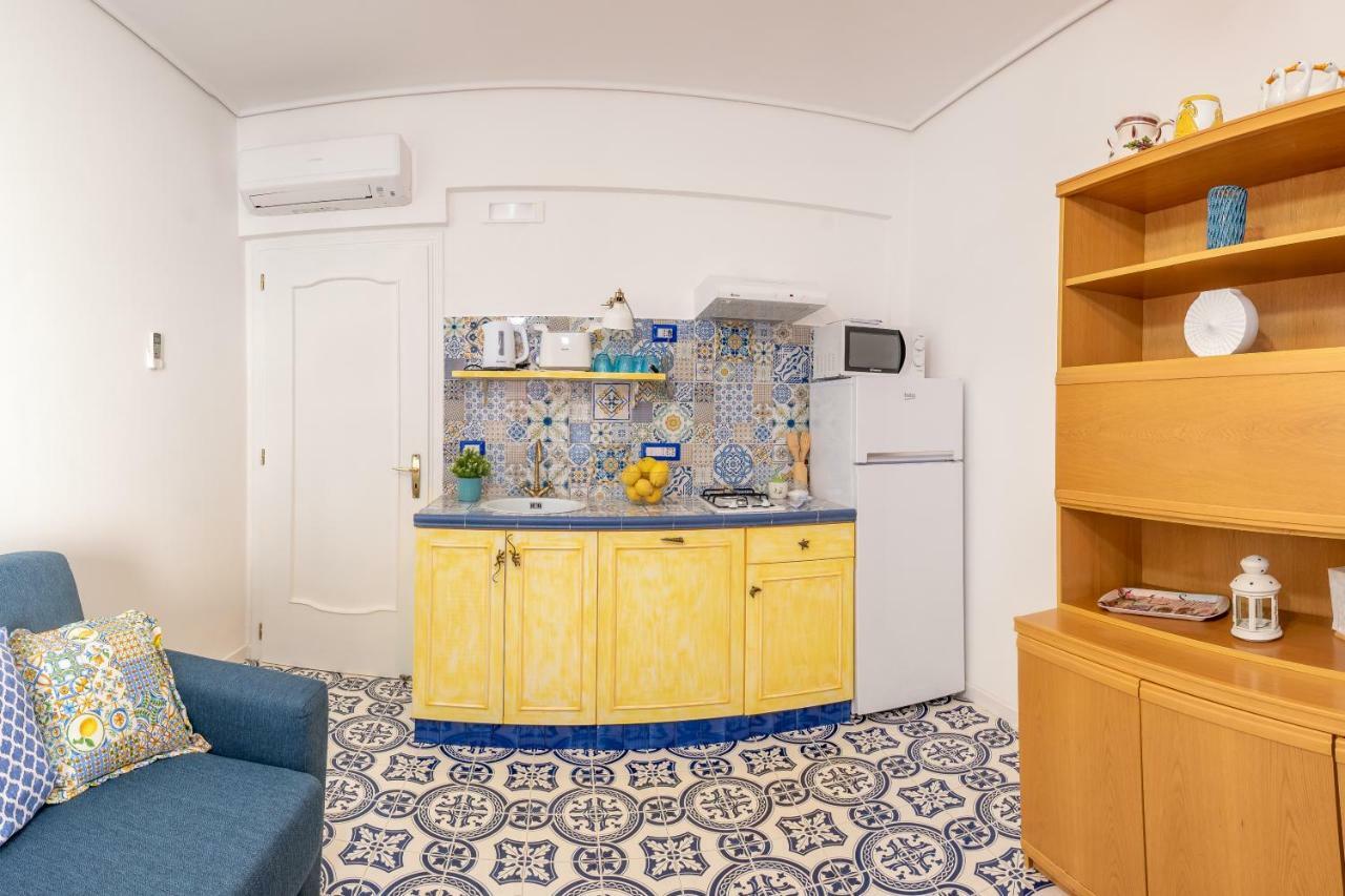 La Casetta Linda - New 2 Bedroom Apt In Sorrento With Seaview Terrace Екстер'єр фото