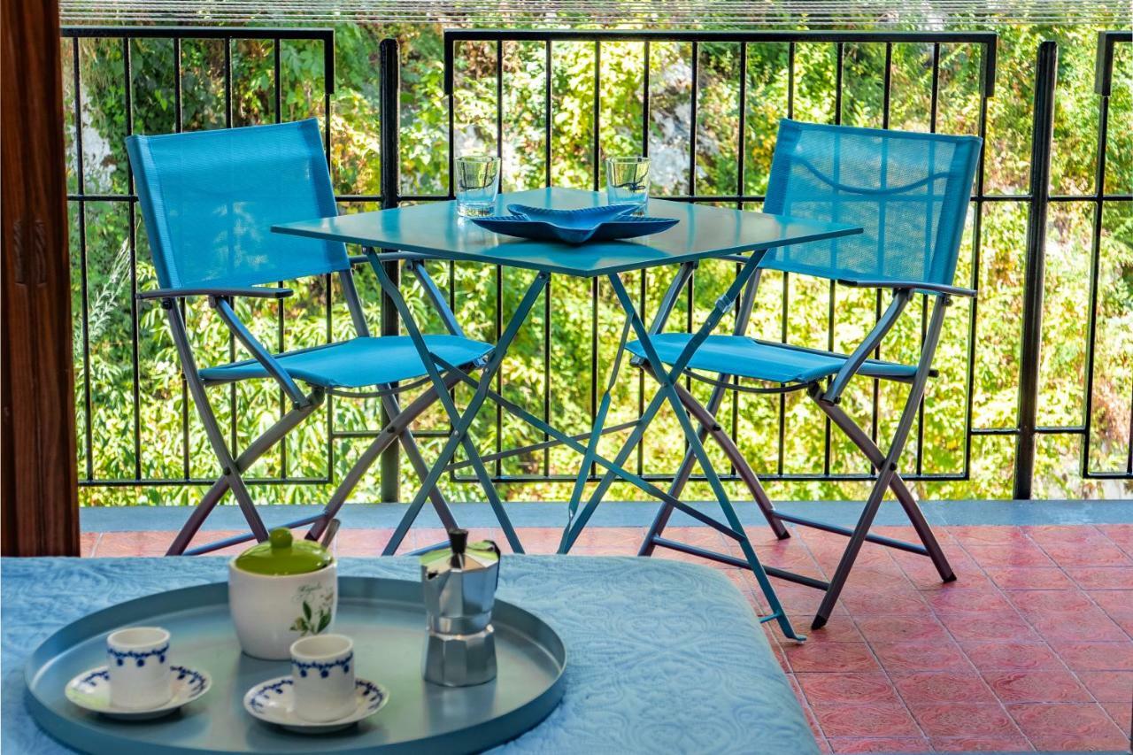 La Casetta Linda - New 2 Bedroom Apt In Sorrento With Seaview Terrace Екстер'єр фото