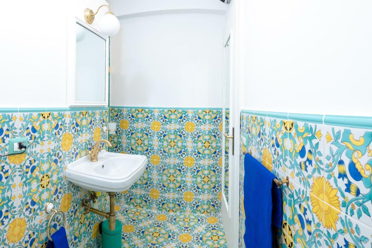 La Casetta Linda - New 2 Bedroom Apt In Sorrento With Seaview Terrace Екстер'єр фото